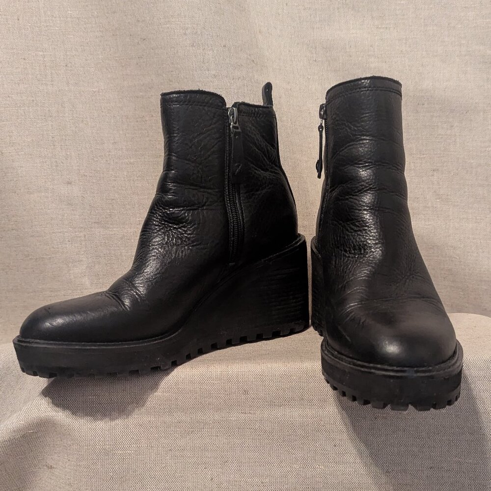 Zodiac Women's Julie Lug Sole Wedge Booties, Black, Size 10